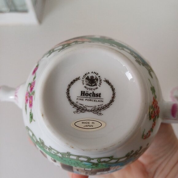 Gorgeous 1985 Franklin Mint HOCHST Fine Porcelain Mini 3.5" Teapot - Picture 6 of 12